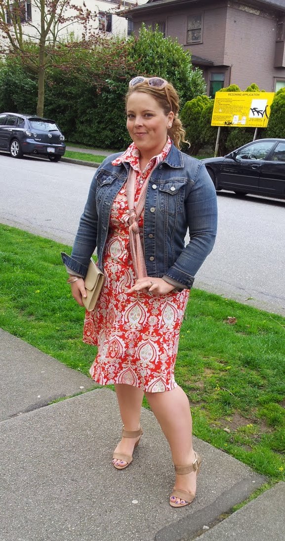 Oh my goodness, a ponytail!  I'm trying to get there again...grow hair, GROW!!!!