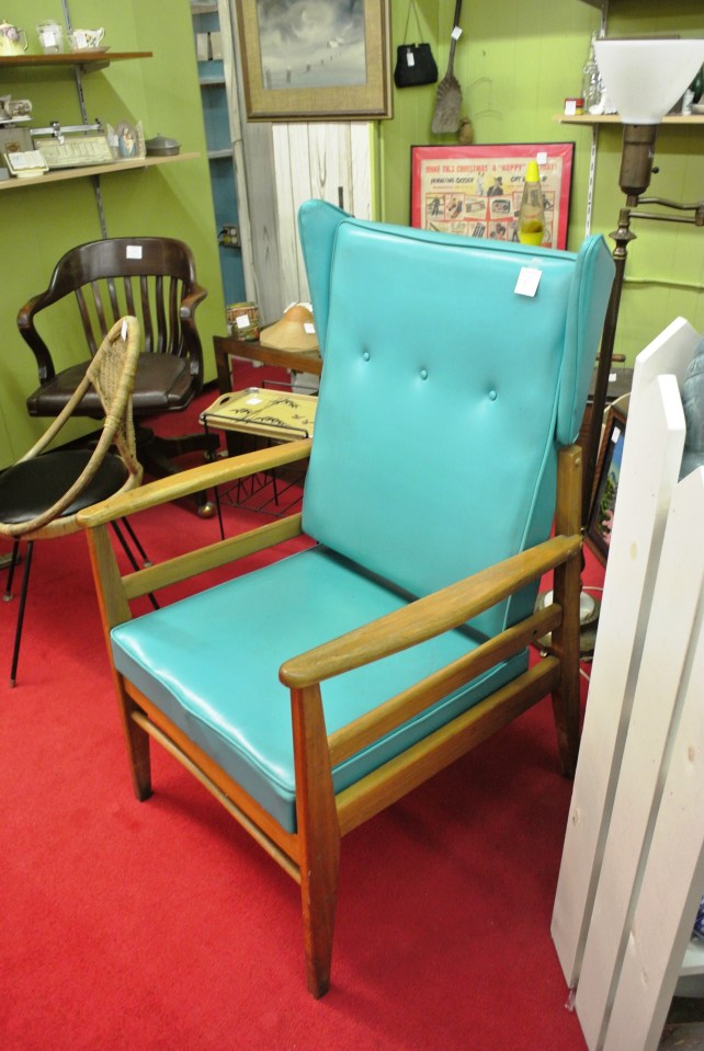 This chair?  Oh my goodness, so beautiful!!!