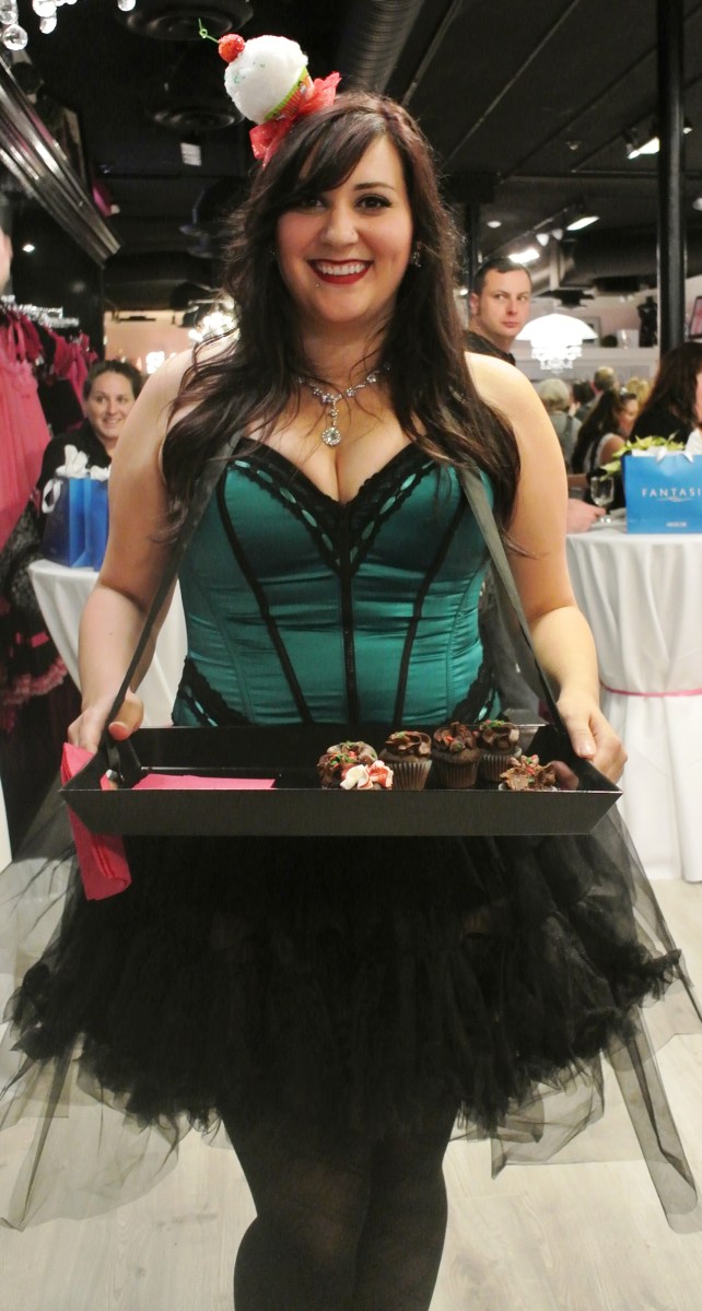 There were also ladies going around with food, in bustiers of course!